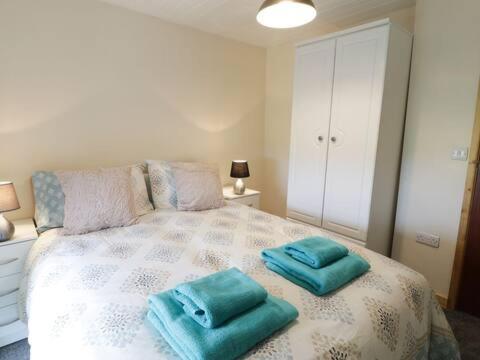 Ty Rhos, Farm Stay, Sleeps 4, Rhoshirwaun 2 Miles From Aberdaron Eksteriør billede